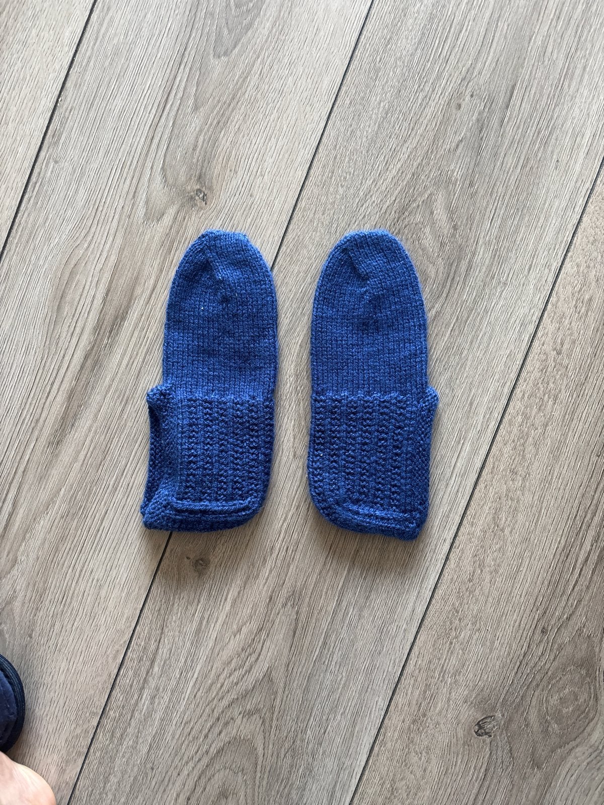 Blauwe gebreide wanten S, Kinderen en Baby's, Babykleding | Mutsen, Sjaals en Wanten, Jongetje of Meisje, Wanten, Maat 56, Ophalen of Verzenden
