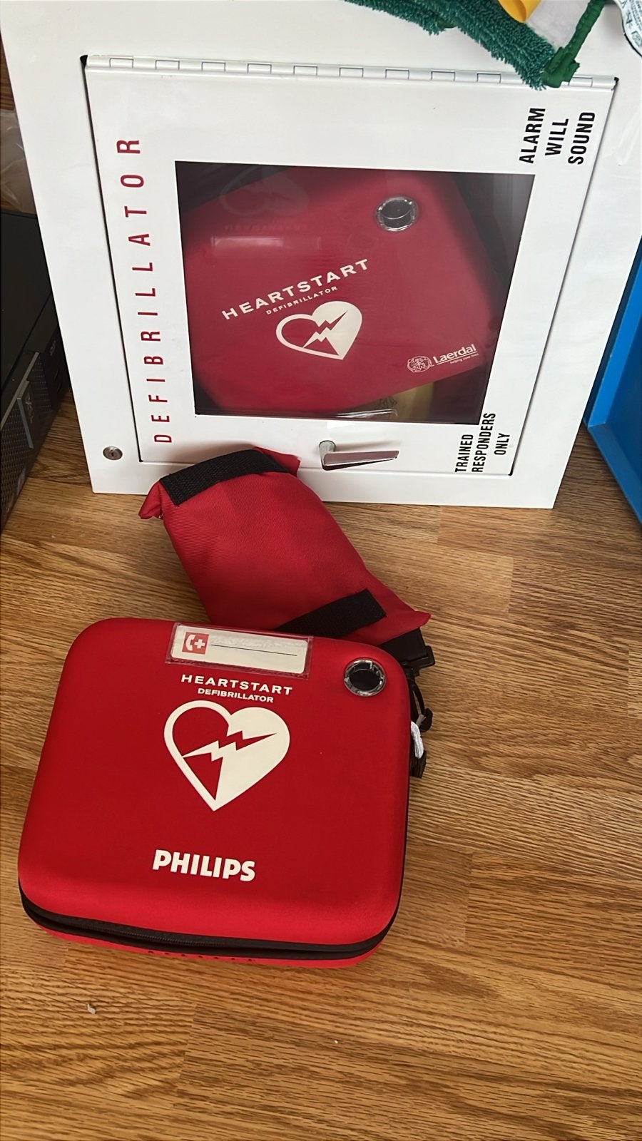 Philips Heartstart AED Defibrillator - Zo goed als nieuw, Ophalen, Zo goed als nieuw, Overige typen