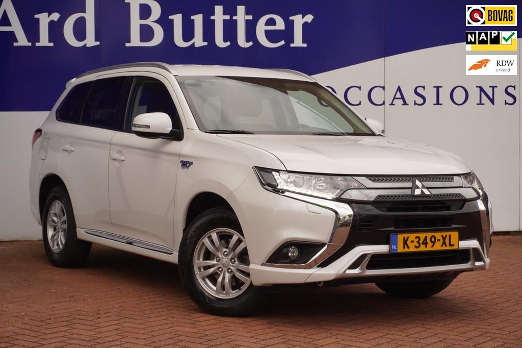 Mitsubishi Outlander 2.4 PHEV Pure 4WD + Camera+Apple-CarPla, Automaat, 4 cilinders, 1865 kg, Bedrijf