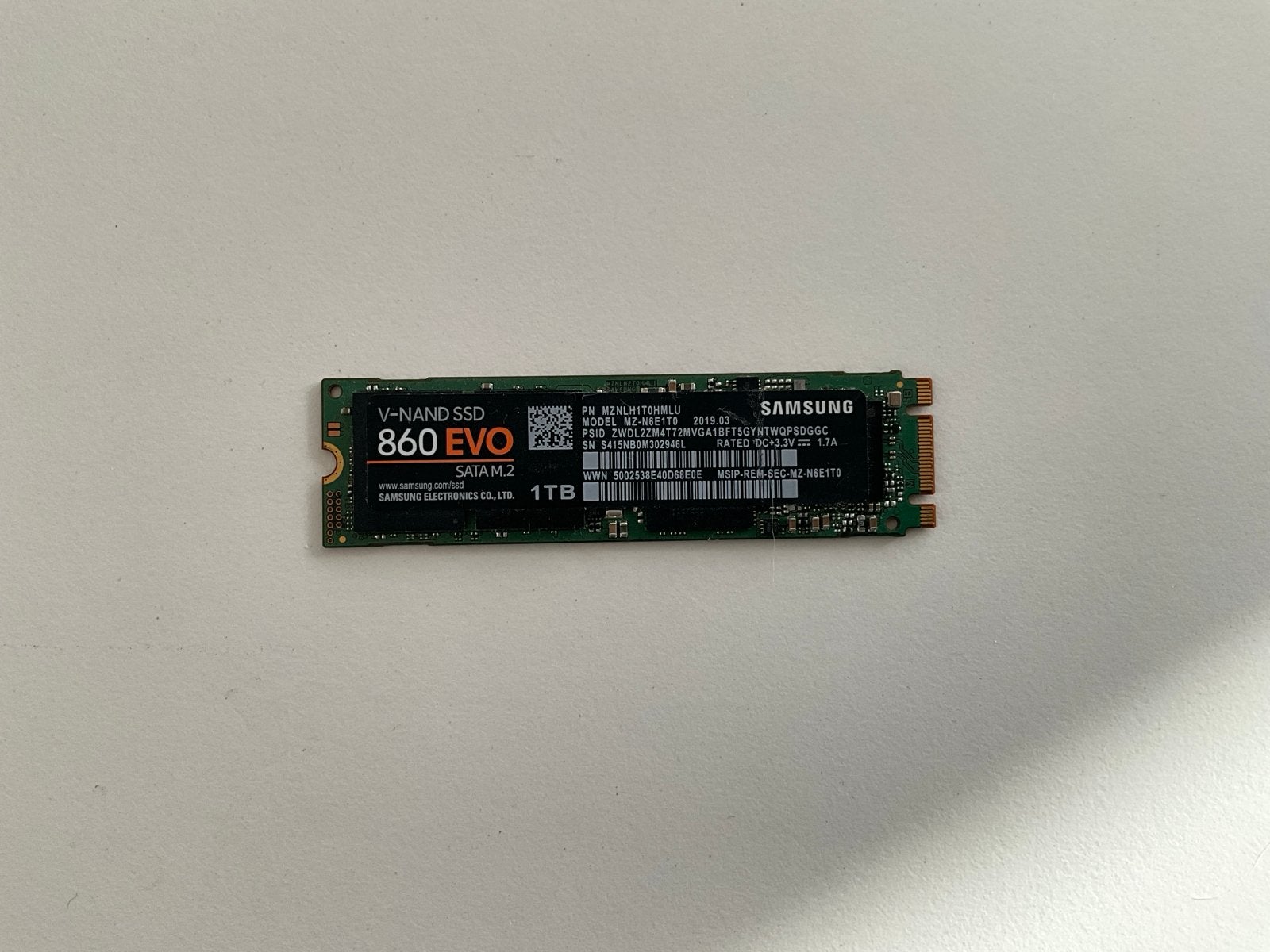 Samsung 860 EVO V-NAND SSD SATA M.2 1TB, Computers en Software, Harde schijven, Ophalen, Intern, Gebruikt, Server