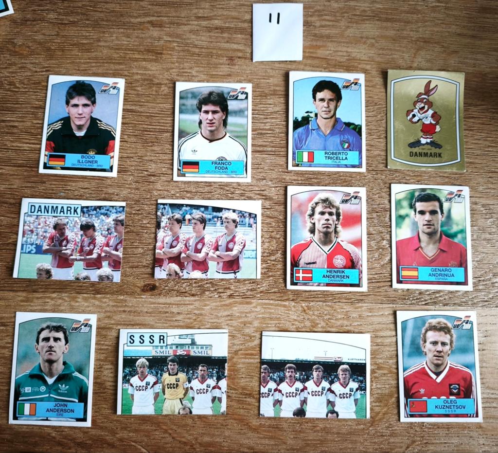 12 Panini Euro 88 Voetbal Stickers (11), Ophalen of Verzenden, Gebruikt, Buitenlandse clubs