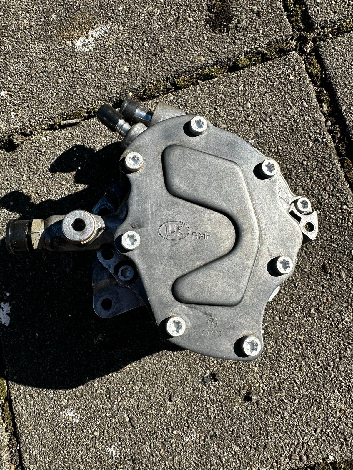 Vw T5 Brandstofpomp / Vacuümpomp 070145209j Gereviseerd, Ophalen of Verzenden, Gereviseerd