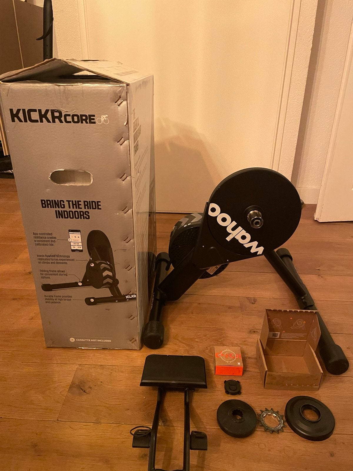 Wahoo KICKR CORE Fietstrainer - Zo goed als nieuw, Ophalen, Overige typen, Staal, Zo goed als nieuw