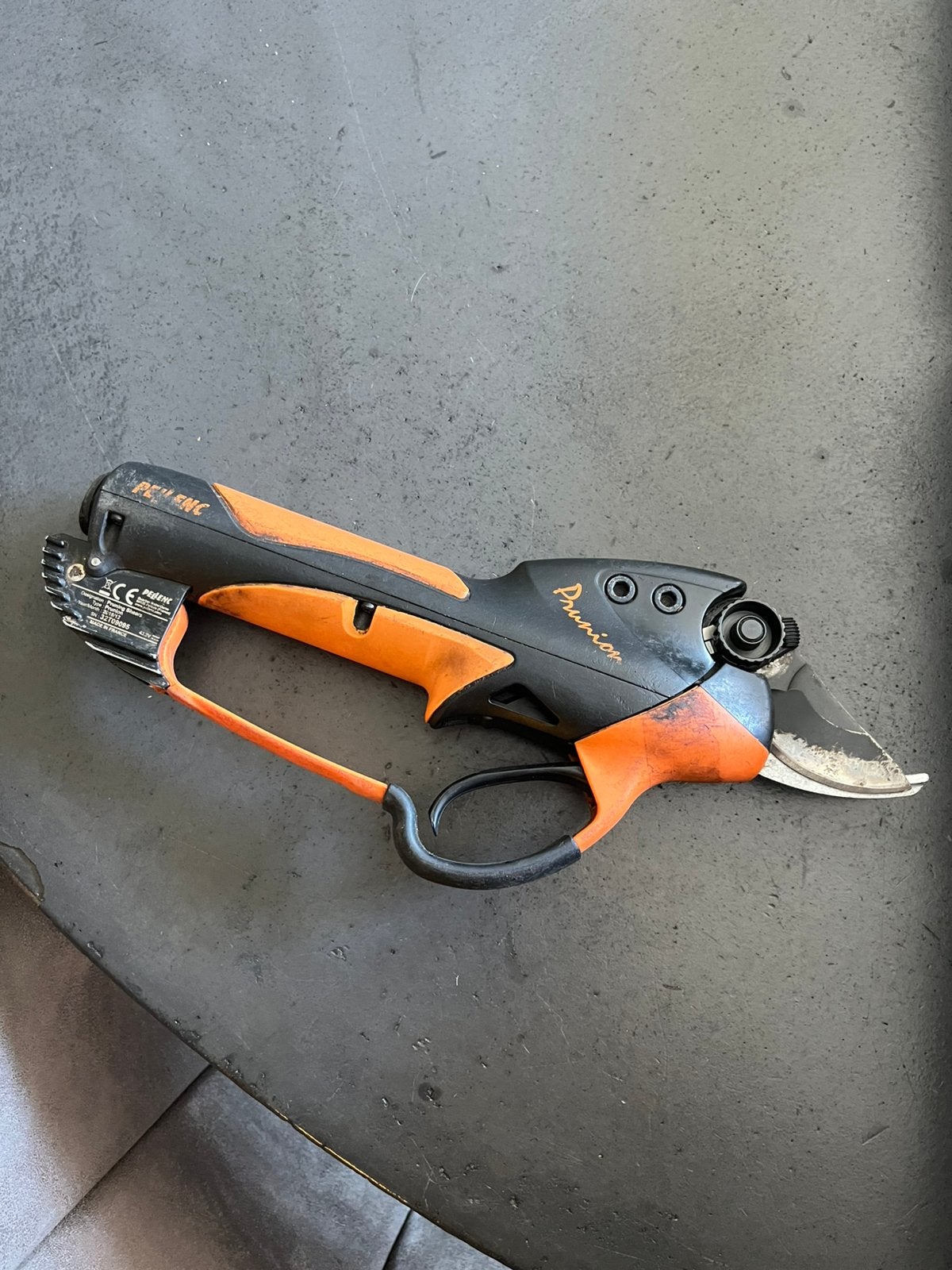 Accu snoeischaar Pellenc, Tuin en Terras, Ophalen of Verzenden, Zo goed als nieuw, Minder dan 20 mm