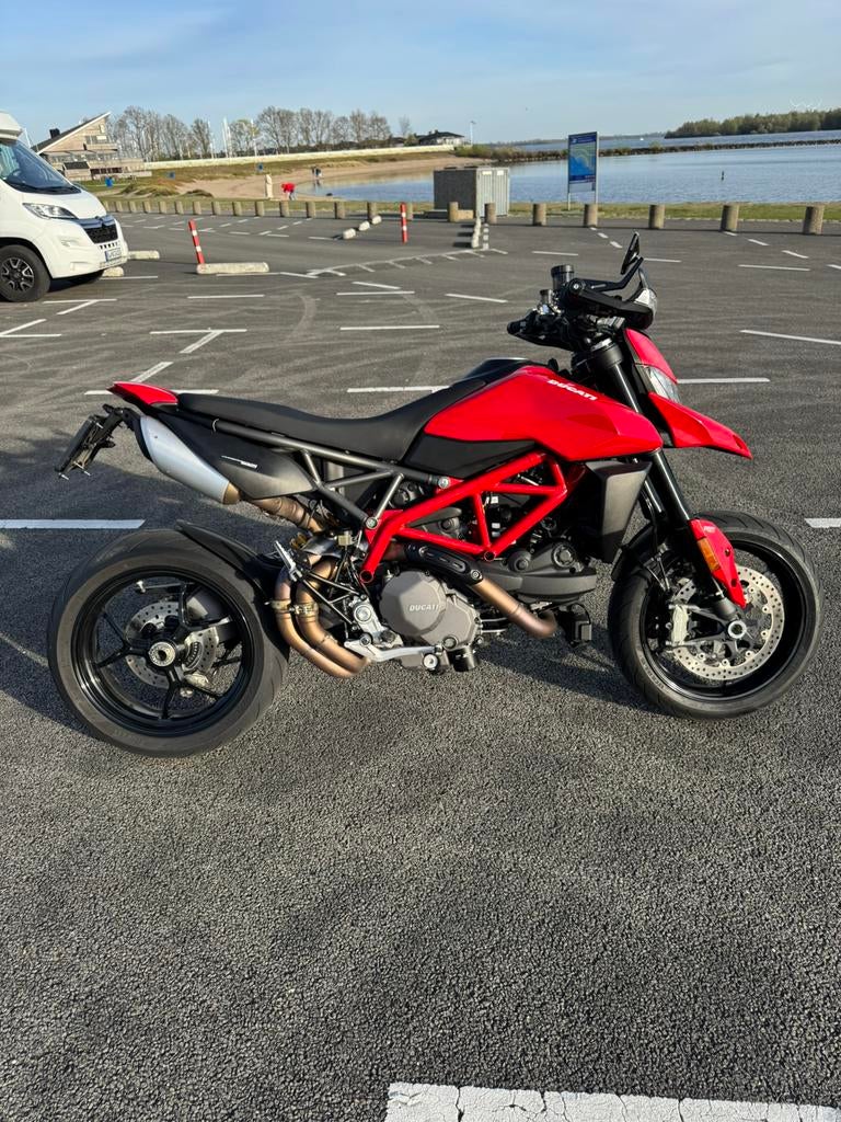 Ducati hypermotard 950 (A2), 2 cilinders, Particulier, Meer dan 35 kW, Handgeschakeld