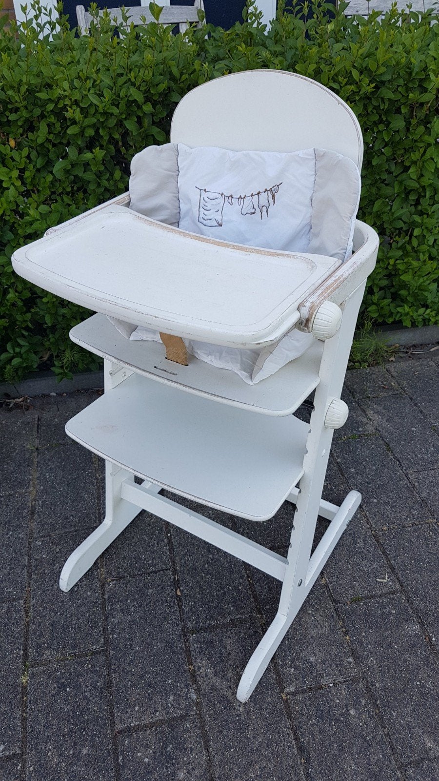 Geuther kinderstoel wit., Ophalen, Gebruikt, Meegroeistoel, Afneembaar eetblad