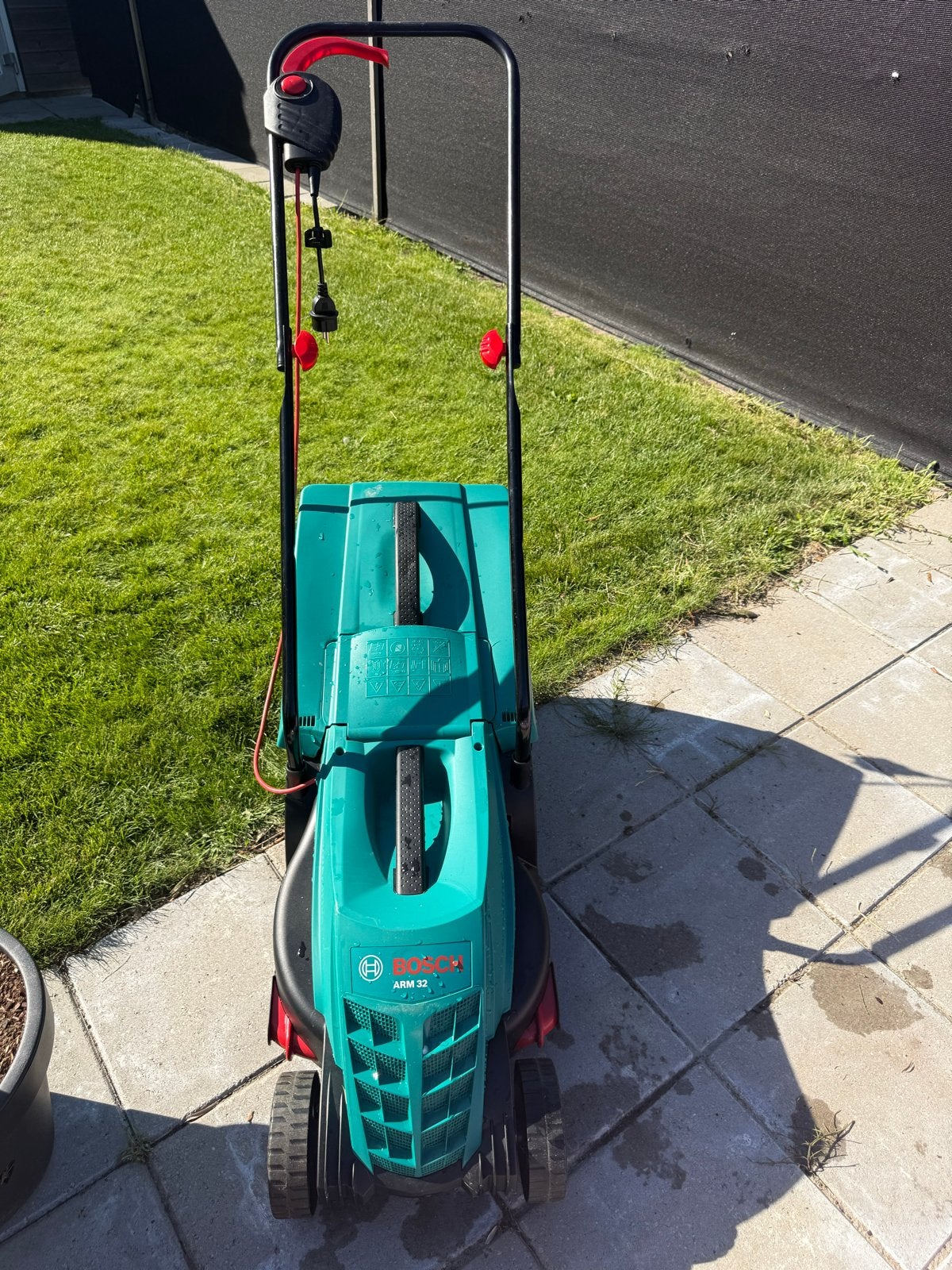 Bosch ARM 32 elektrische grasmaaier - Compact en krachtig, Ophalen, Cirkelmaaier, Elektrische grasmaaier, Zo goed als nieuw