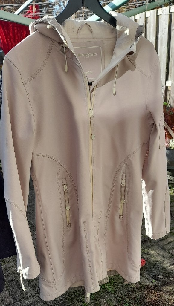 Ilse Jacobsen Softshell regen jas 38 Beige - ALS NIEUW, Maat 38/40 (M), Beige, Ophalen of Verzenden, Ilse Jacobsen
