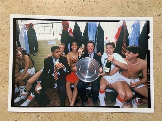 Org z/w of kleurenfoto 20x30cm Ajax kampioen seizoen '95-'96, Verzamelen, Sportartikelen en Voetbal, Verzenden, Nieuw, Ajax, Poster, Plaatje of Sticker