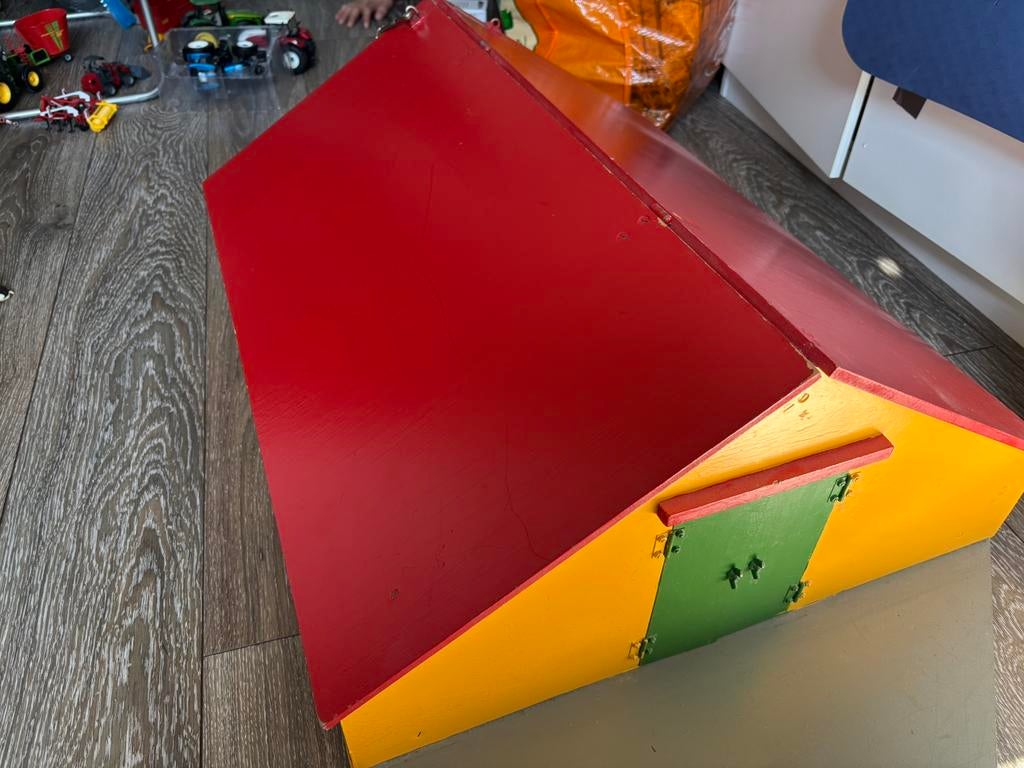 Speelgoed boederij met toebehoren, Ophalen, Zo goed als nieuw