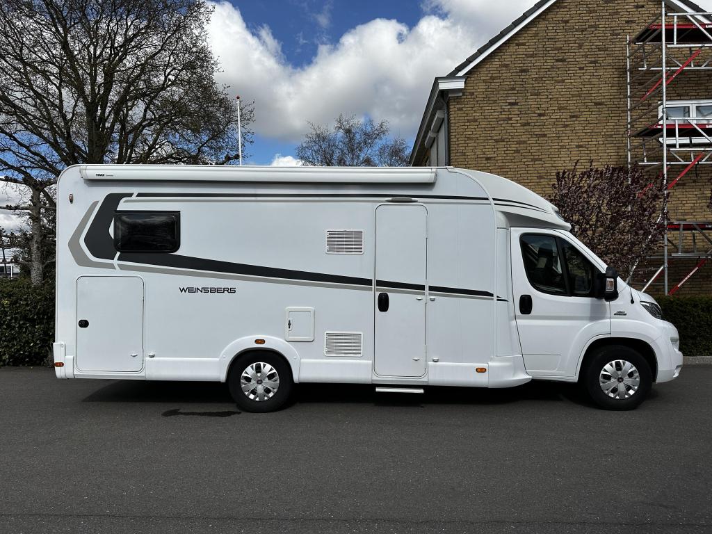Weinsberg CaraLoft 700 ME Stalling beschikbaar, Weinsberg, Ringverwarming, Fiat, 7 tot 8 meter