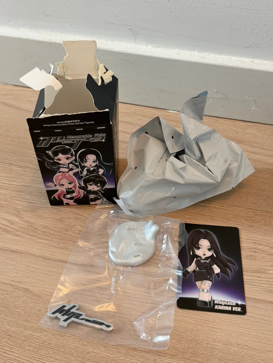 aespa popmart karina whiplash blindbox, Ophalen of Verzenden, Zo goed als nieuw, Foto of Kaart
