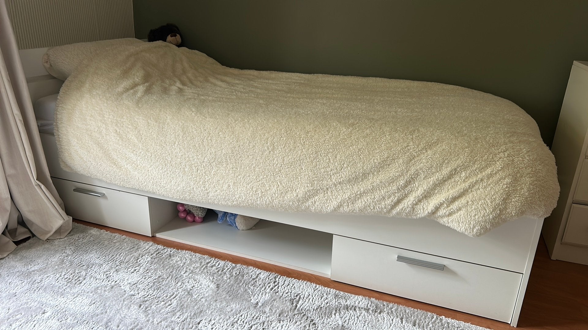 Prachtig wit bed met hoofdboard 2 lades en open kastje, Huis en Inrichting, Slaapkamer | Bedden, Ophalen, 90 cm, Eenpersoons, Wit