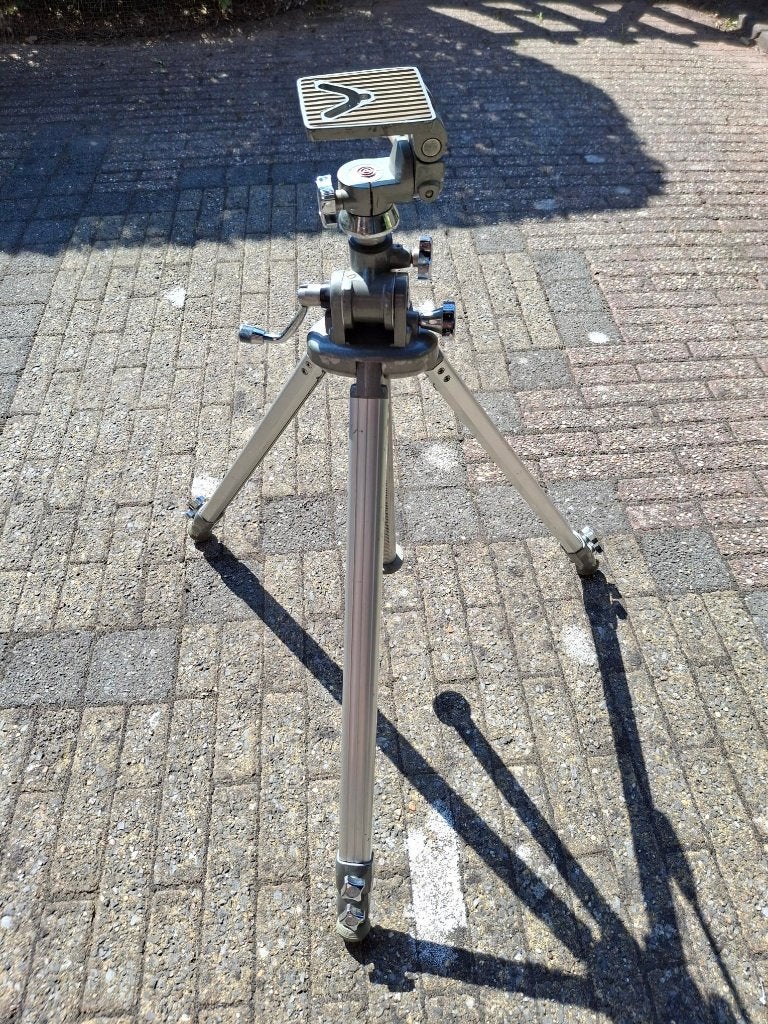 tekoop velbon vs-3 statief, Ophalen, Gebruikt, Velbon, Driepoot
