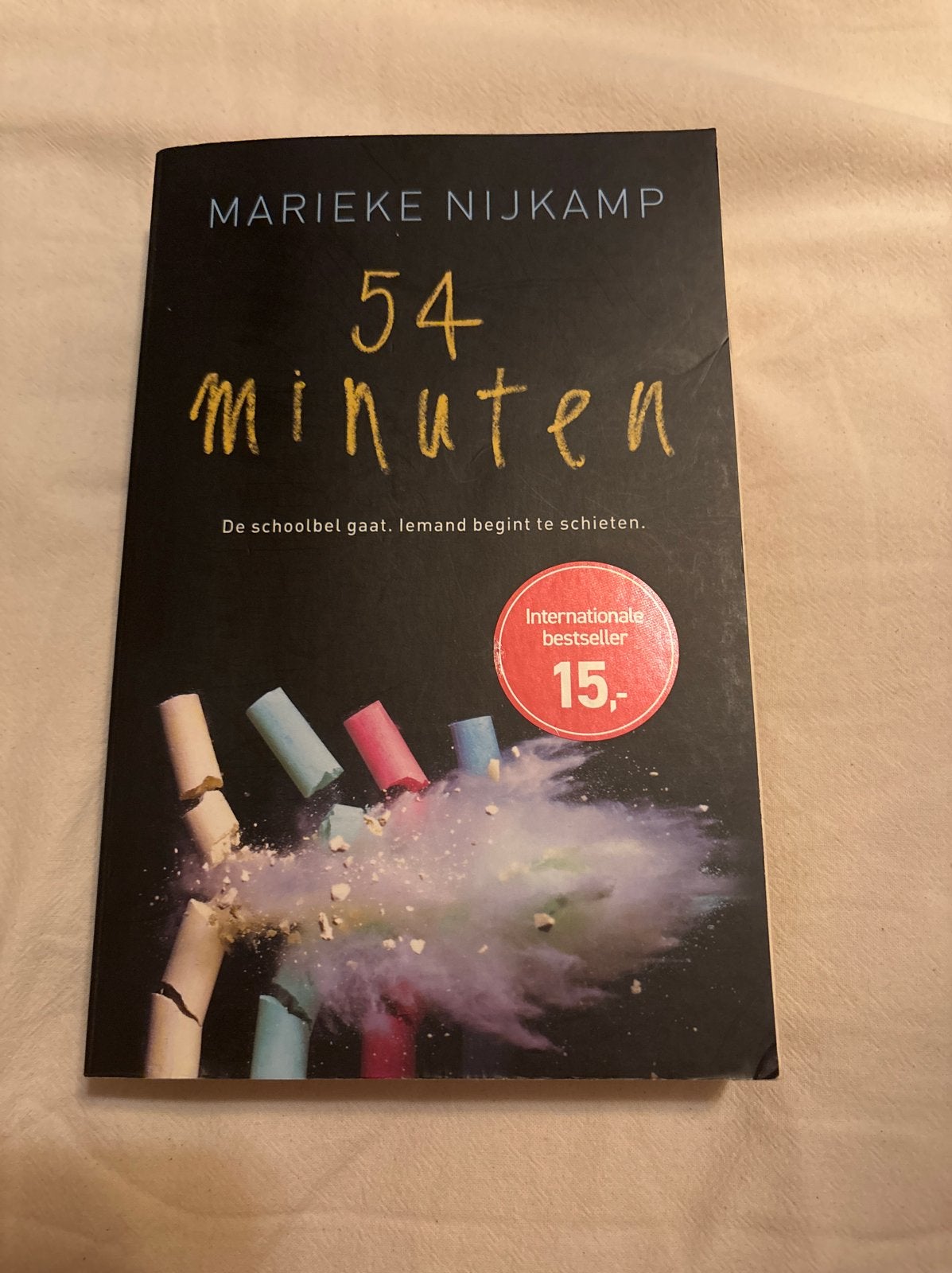 54 Minuten - Marieke Nijkamp (Internationale bestseller), Ophalen of Verzenden, Gelezen, Nederland