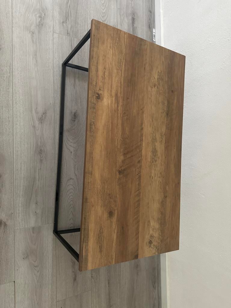 Salontafel met houtlook blad en zwart metalen onderstel, Huis en Inrichting, Tafels | Salontafels, Ophalen, Gebruikt, 50 tot 100 cm