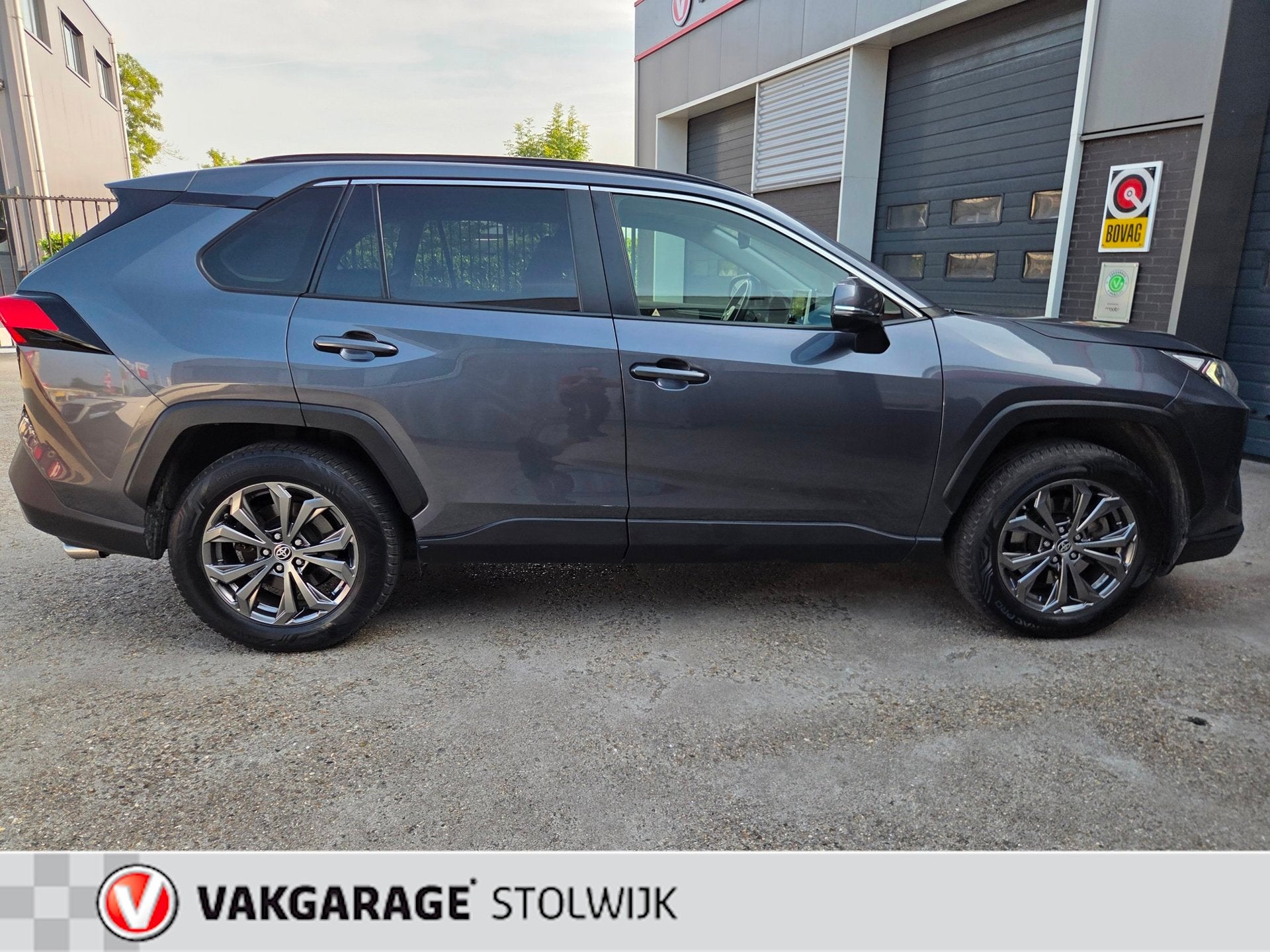 Toyota RAV4 2.5 Hybrid AWD Dynamic Automaat- BTW auto- Trekh, Auto's, Toyota, Automaat, Stof, Gebruikt, 4 cilinders