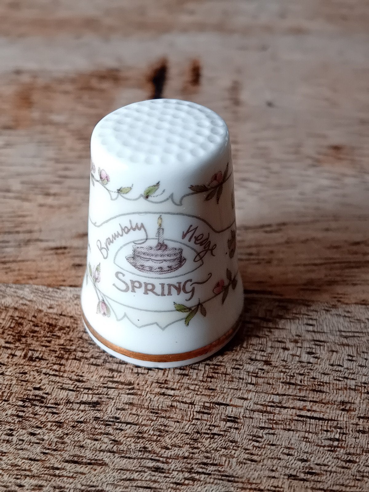 vingerhoedjes verzamelen summer Royal Doulton, Ophalen of Verzenden, Zo goed als nieuw