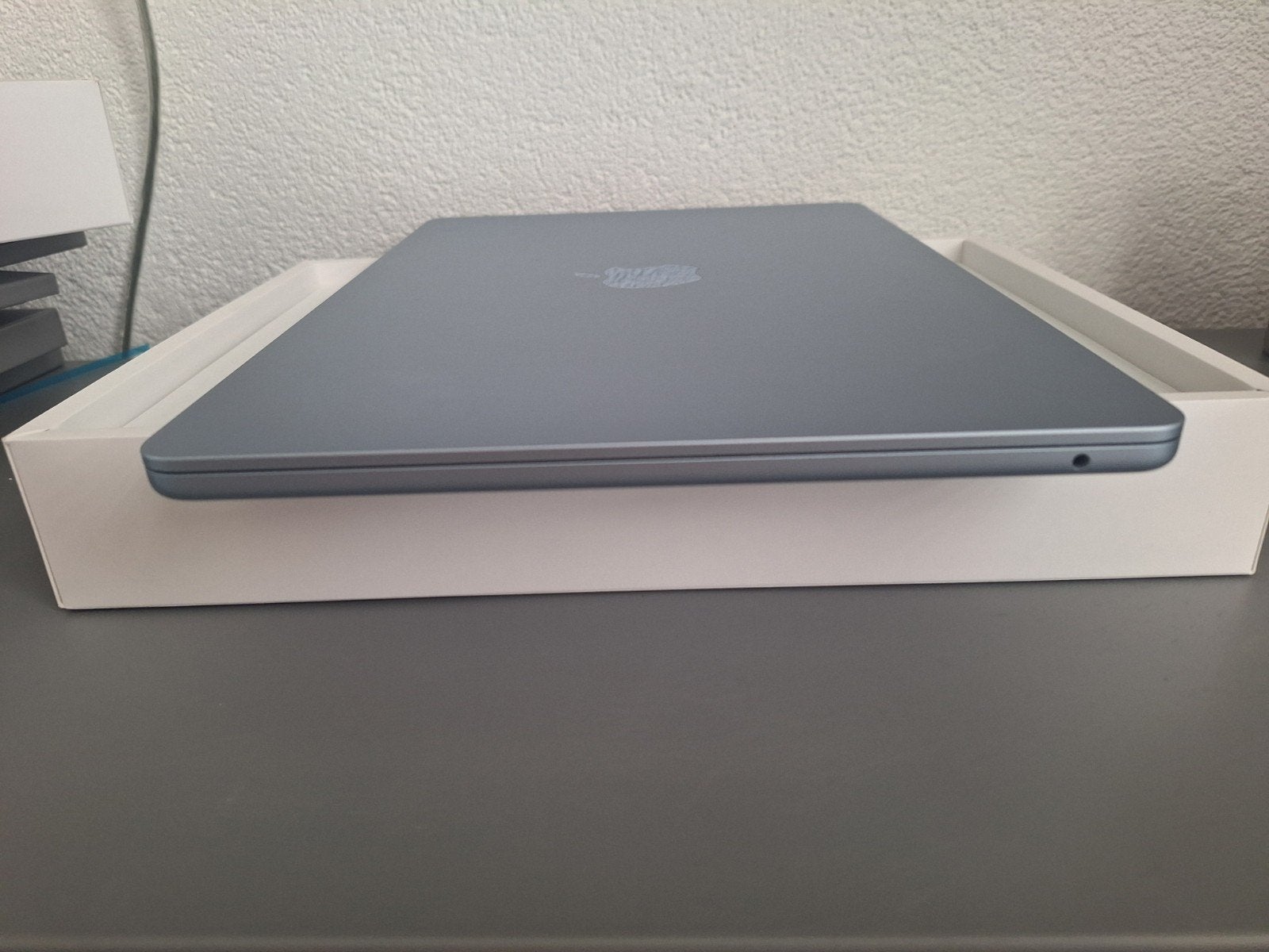 Foto 9 van macbook air 13 m5 blauw 16 512 bon aug 2026 gar aug 2028 3cy