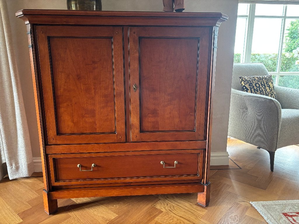 mooie kersenhouten televisiekast, Huis en Inrichting, Kasten | Televisiemeubels, Ophalen, 100 tot 150 cm, Zo goed als nieuw, Kersenhout