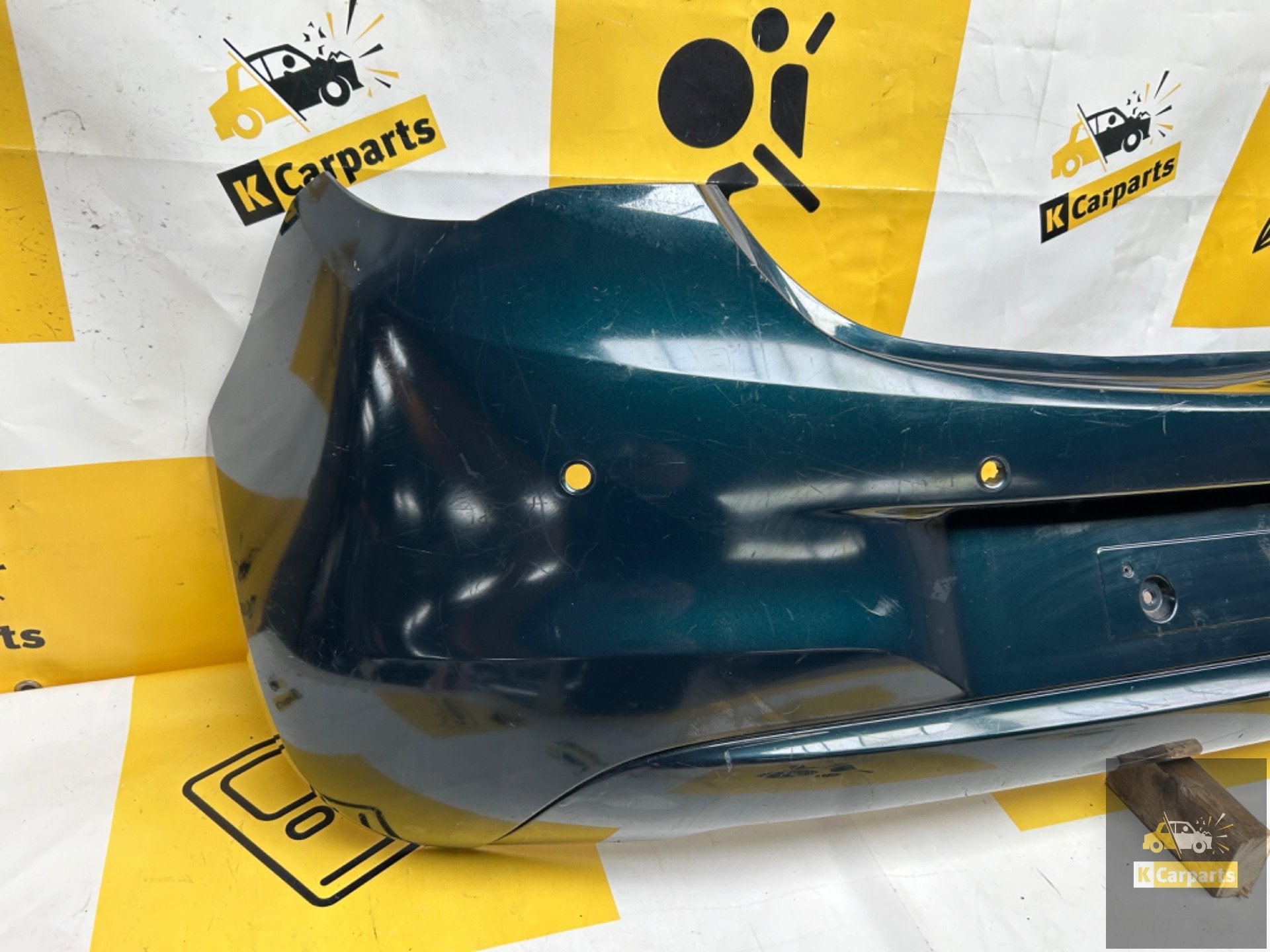 OPEL CORSA E Achterbumper 2014-2019 39002839 bumper 4xPDC, Info@fabrikant.eu, Fabrikantstraat 1
1000 AA  Amsterdam, NL, Opel, Ophalen of Verzenden