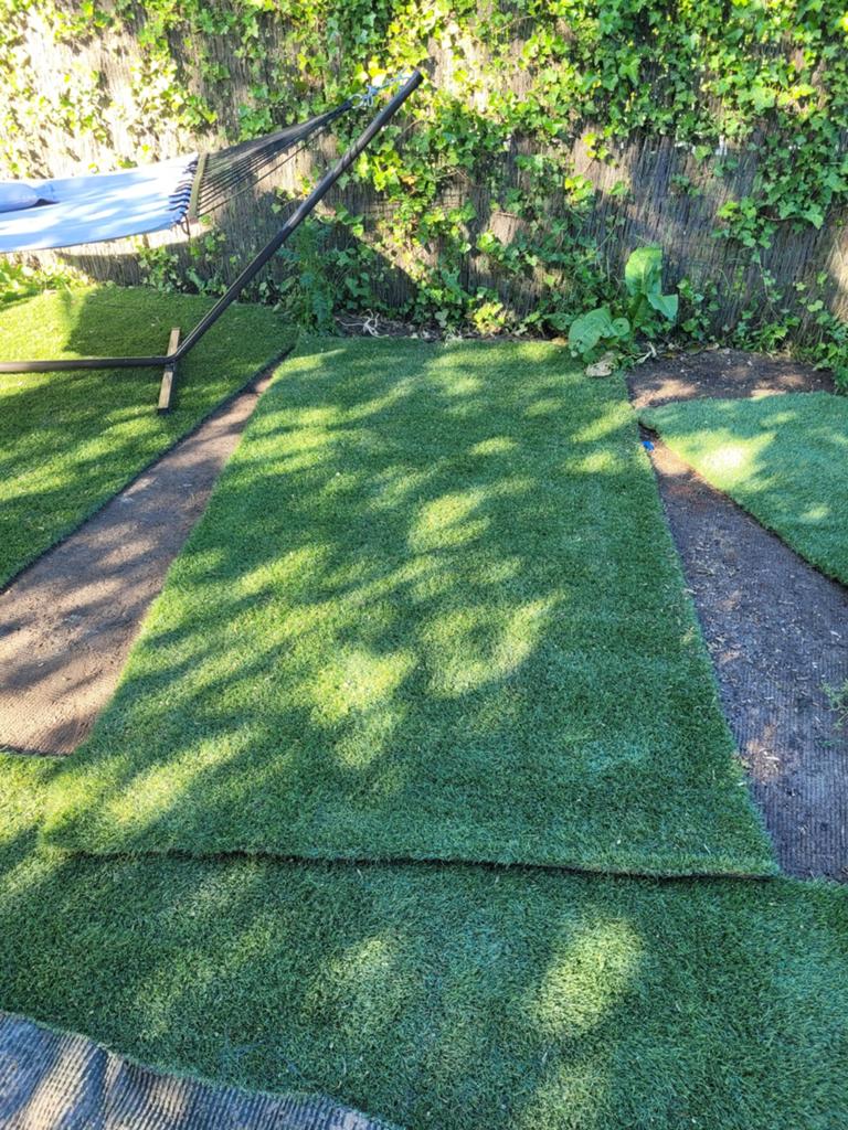 Mooi stuk kunstgras 1.40 x 3.00 meter, Tuin en Terras, Gras en Kunstgras, Ophalen, Gebruikt, 10 tot 20 m², Kunstgras