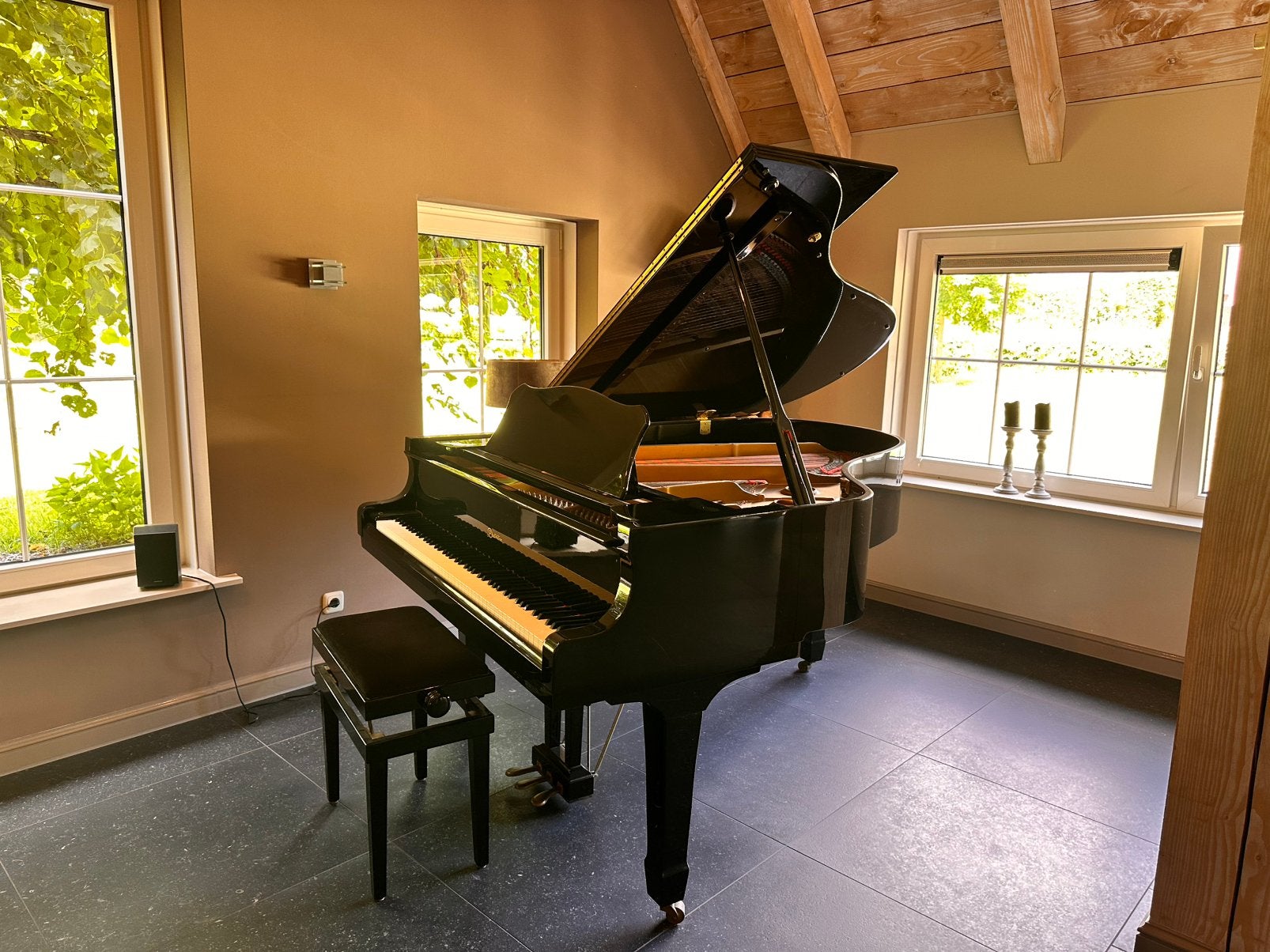 Dietmann / young-chang vleugel, Muziek en Instrumenten, Piano's, Gebruikt, Vleugel, Zwart, Hoogglans, Ophalen
