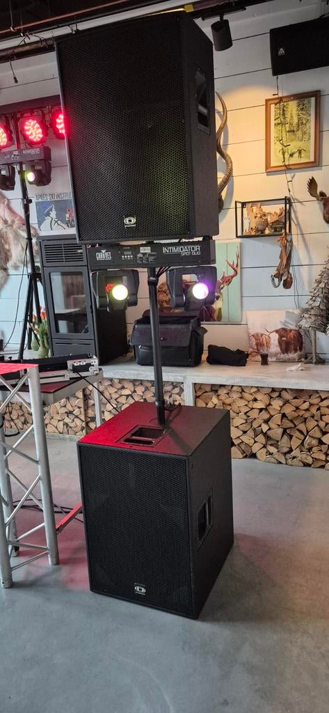 Dynacord Corus Pro zangset versterkerset 2 x 900 Watt, Muziek en Instrumenten, Versterkers | Keyboard, Monitor en PA, Ophalen