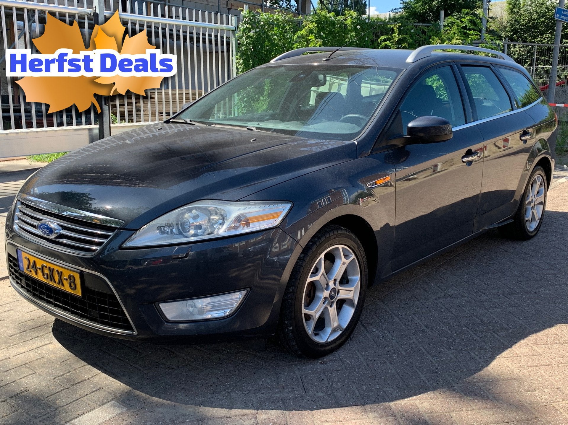 Ford Mondeo Wagon 2.3-16V Ghia|Automaat|Navigatie|Climate Co, Auto's, Dealer onderhouden, Stof, Gebruikt, Zwart