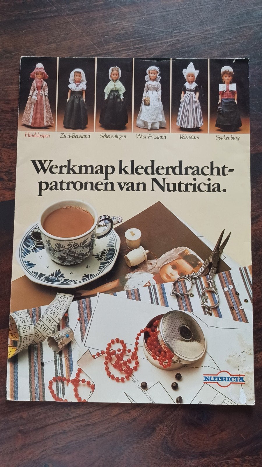 Klederdrachtpatronen voor pop. Hindeloopen, Ophalen of Verzenden, Zo goed als nieuw, Overige merken