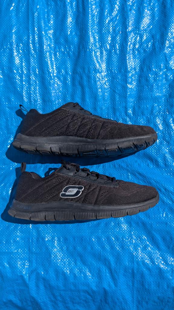 Skechers Flex sneakers maat 40, Kleding | Dames, Schoenen, Skechers, Zwart, Ophalen of Verzenden, Sneakers of Gympen