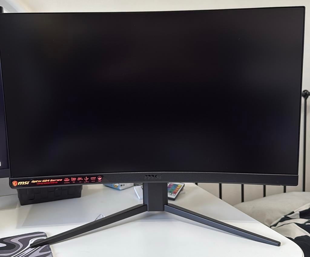 Gaming monitor 144hz msi optix G24C4 (met doos), Computers en Software, Monitoren, 101 t/m 150 Hz, Curved, VA, Full HD