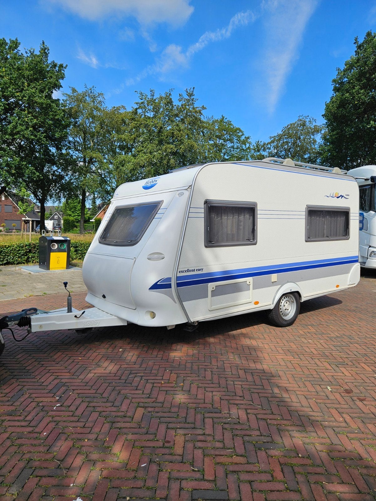 Hobby 400 Excellent  Voortent, Hobby, Schokbreker, Treinzit, 750 - 1000 kg