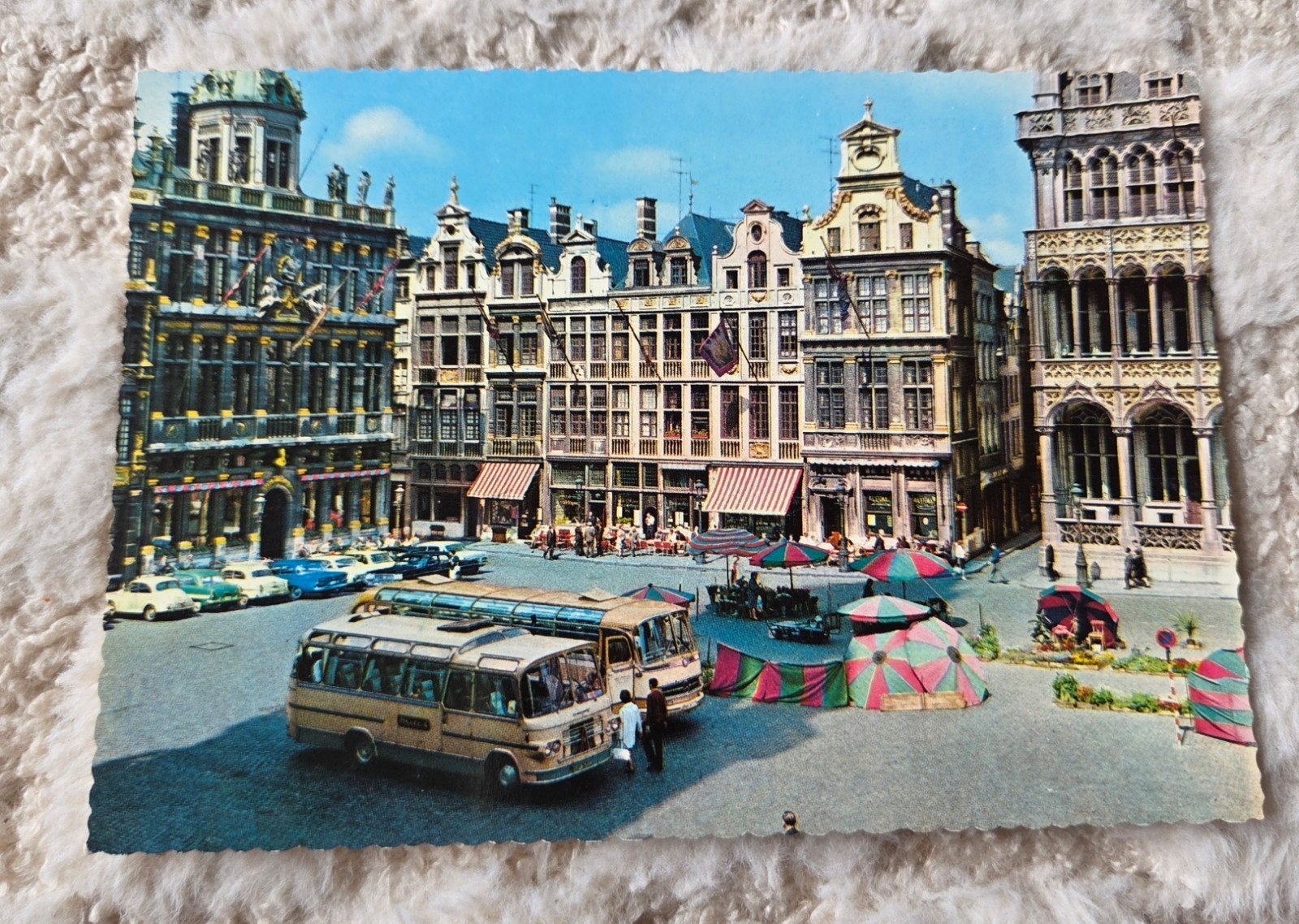 Vintage Postkaart Brussel Grote Markt - Jaren '60, Verzamelen, Verzenden, 1960 tot 1980, Ongelopen, Brussel (Gewest)