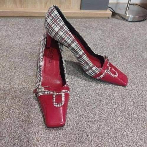 Rode/zwarte schoenen van Sandro Vicari, Maat 37 1/2, nieuwe, Ophalen of Verzenden, Nieuw, Zwart, Sneakers of Gympen