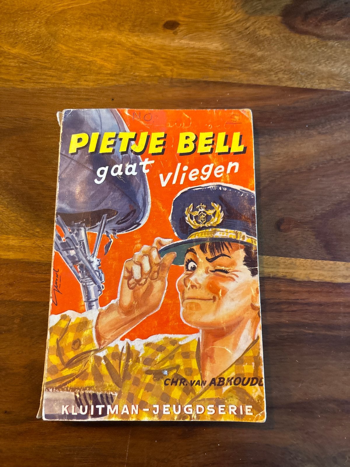 Pietje Bell gaat vliegen - Chr. van Abkoude (Kluiman Jeugdse, Ophalen of Verzenden, Gelezen, Fictie