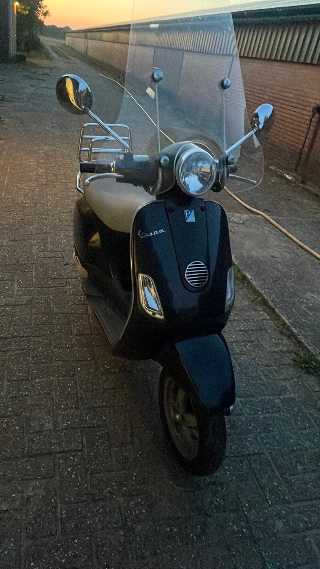 Vespa lx 2t opknapper/onderdelen, Ophalen, Zo goed als nieuw