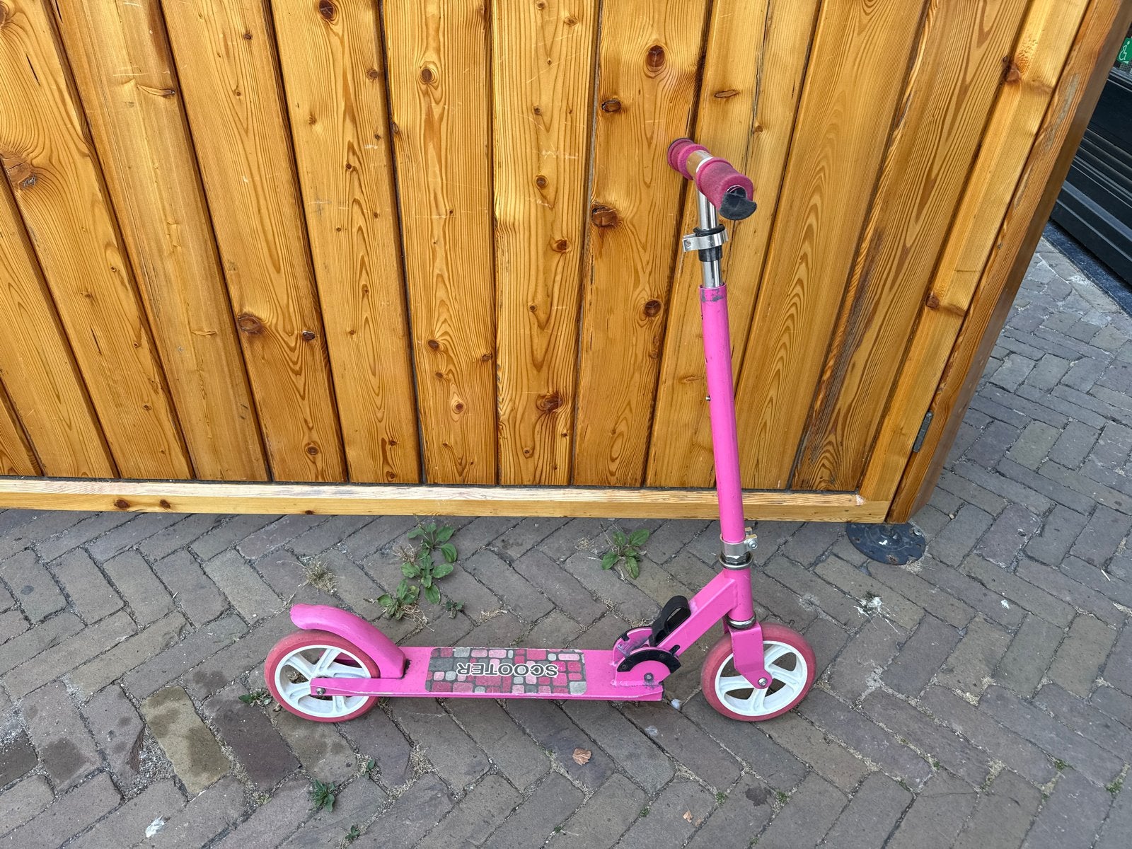Gratis roze kinderstep - Gebruikt, Ophalen, Gebruikt, Gewone step