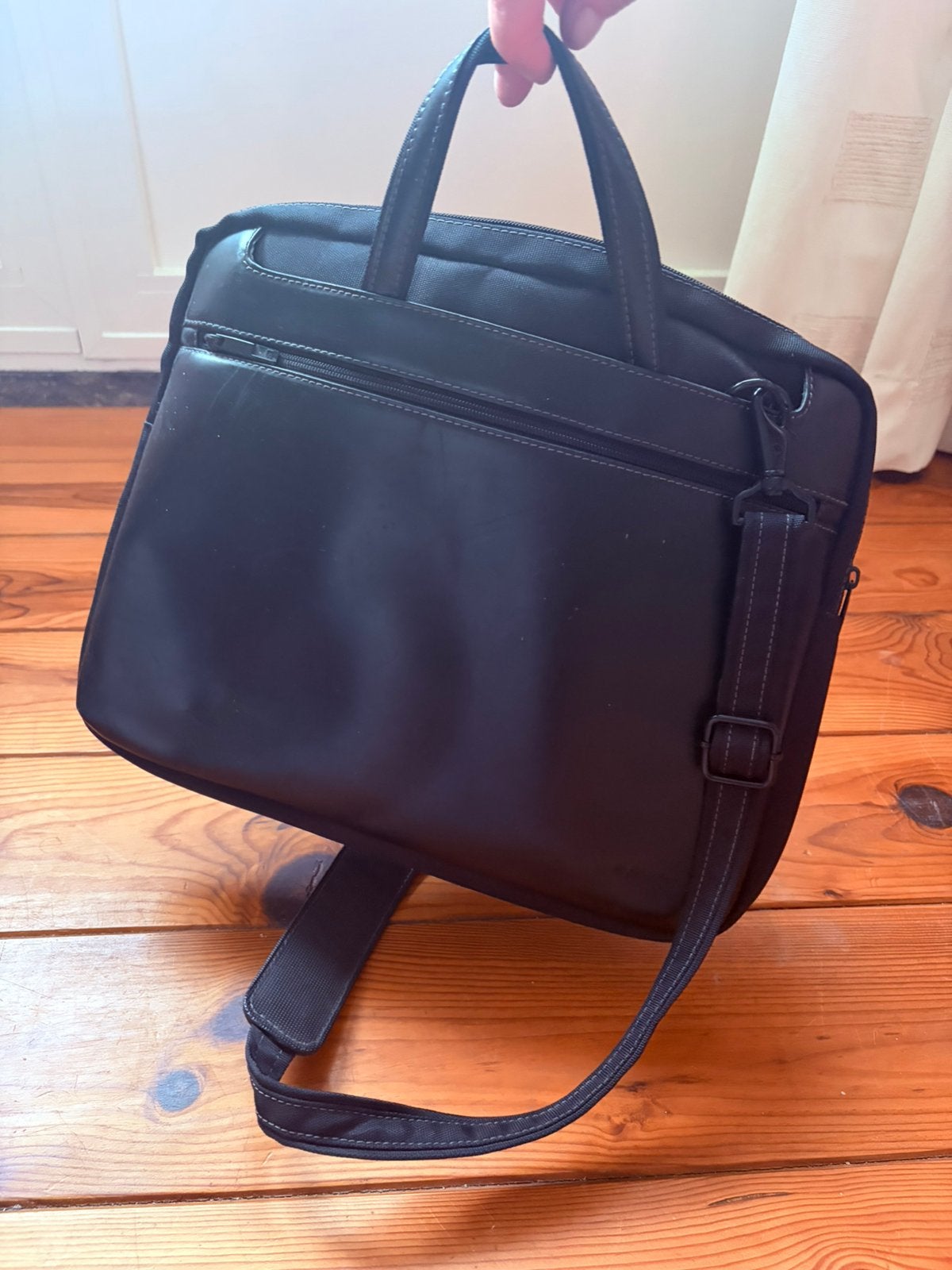 Stugano laptoptas, Computers en Software, Laptoptassen, Aktetas, Ophalen of Verzenden, Zo goed als nieuw, Tabletvak