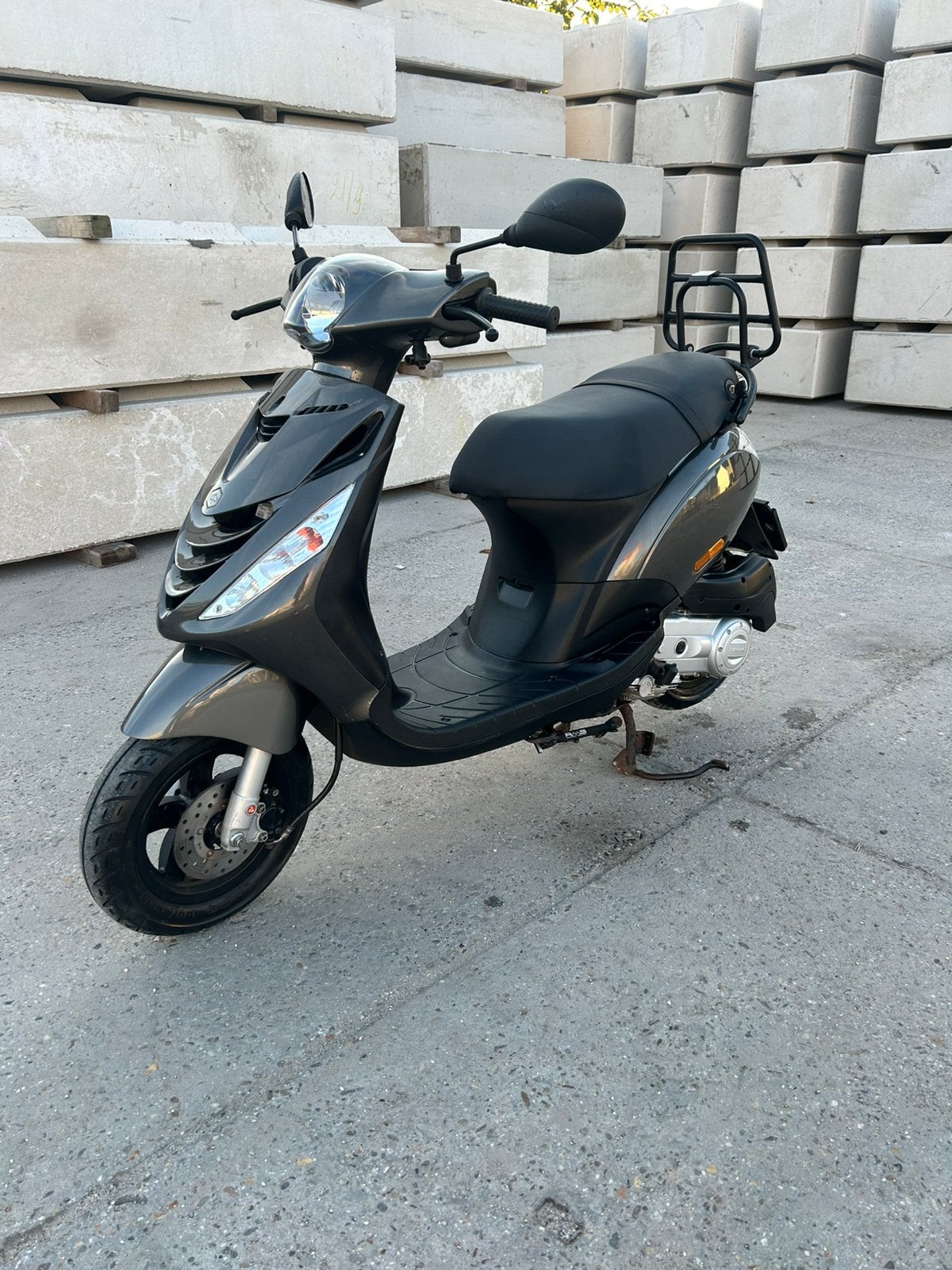 PIAGGIO ZIP 4T 2020 11.000KM, Fietsen en Brommers, Ophalen, Zip, Zo goed als nieuw, Benzine