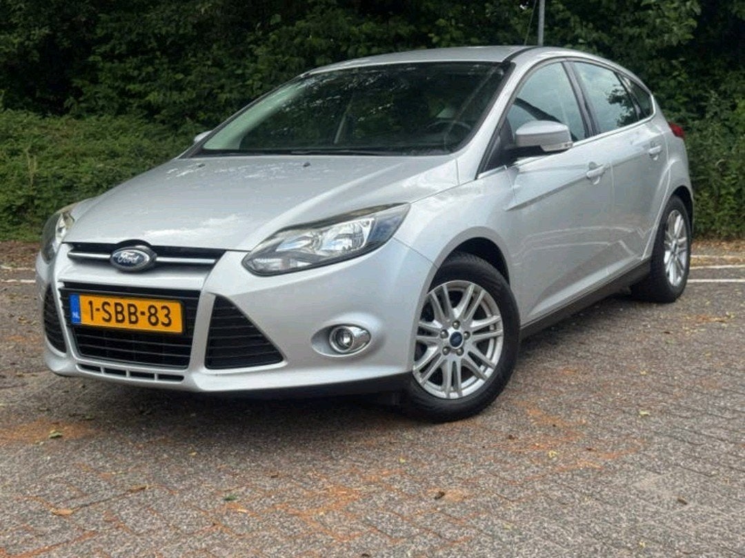 Ford Focus 1.0 Ecoboost (2013) / NAP / Airco / 5-drs, Auto's, Zwart, 635 kg, 100 pk, Handgeschakeld