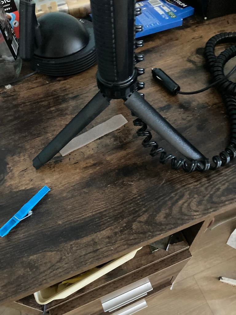 Schijnwerper met statief en 12V aansluiting, Ophalen of Verzenden