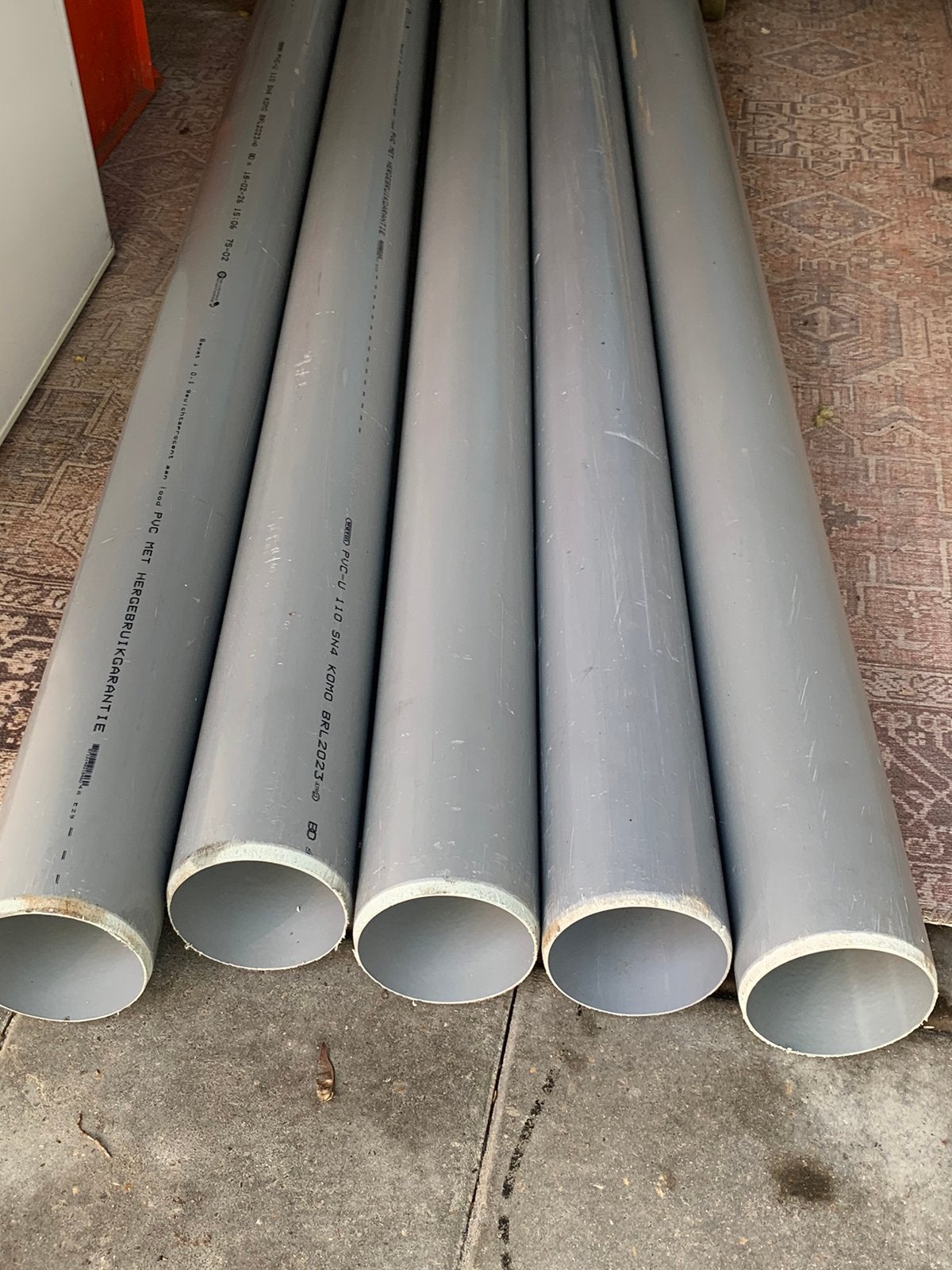 5 x lengte pvc 110 mm, Doe-het-zelf en Verbouw, Buizen en Afvoer, Ophalen, Zo goed als nieuw, Pvc, 80 mm of meer