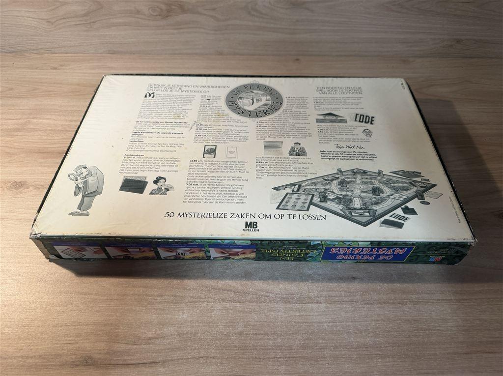 de peking mysteries orginele editie - s6586, Hobby en Vrije tijd, Gezelschapsspellen | Bordspellen, Verzenden, Zo goed als nieuw