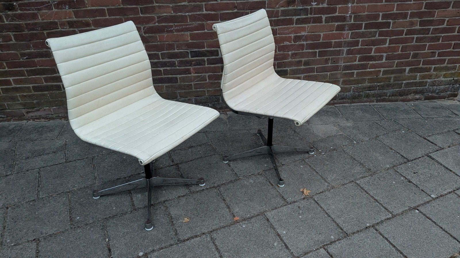 Ray Charles Eames for Herman Miller, Ophalen, Gebruikt, Eén