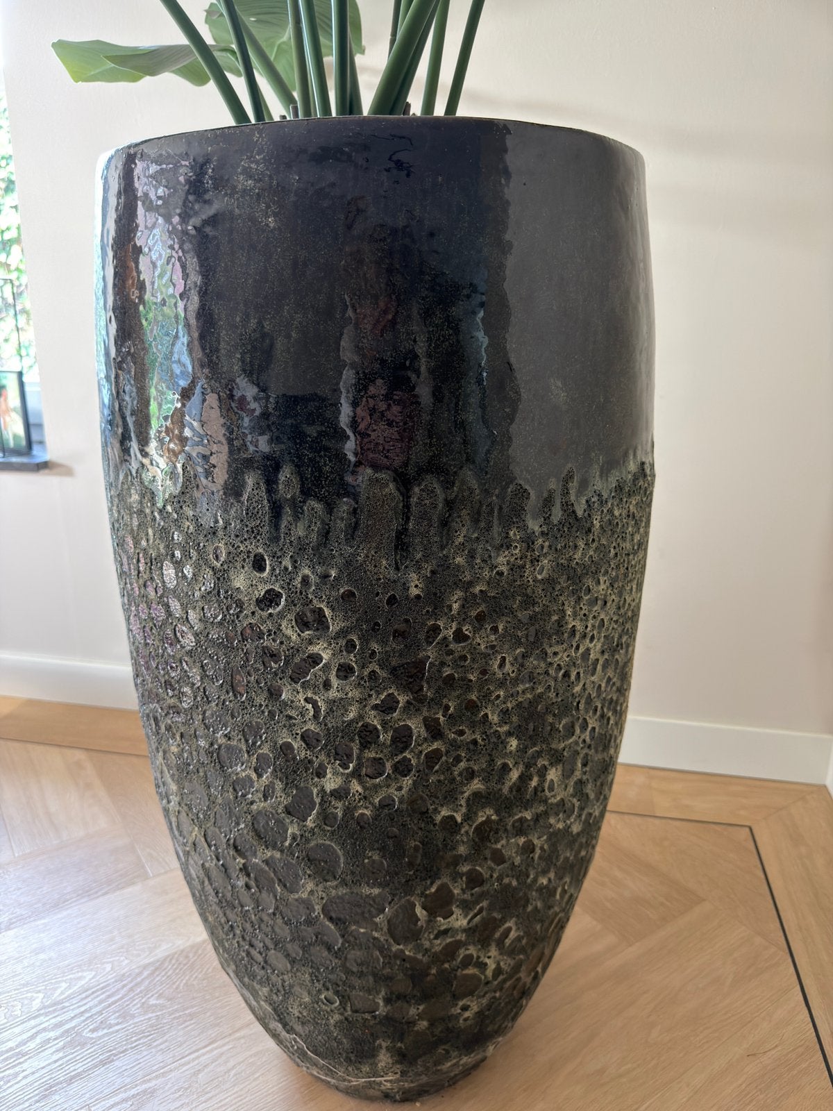Bloempot met grote neppland, Ophalen, Steen, 40 cm of meer, Rond