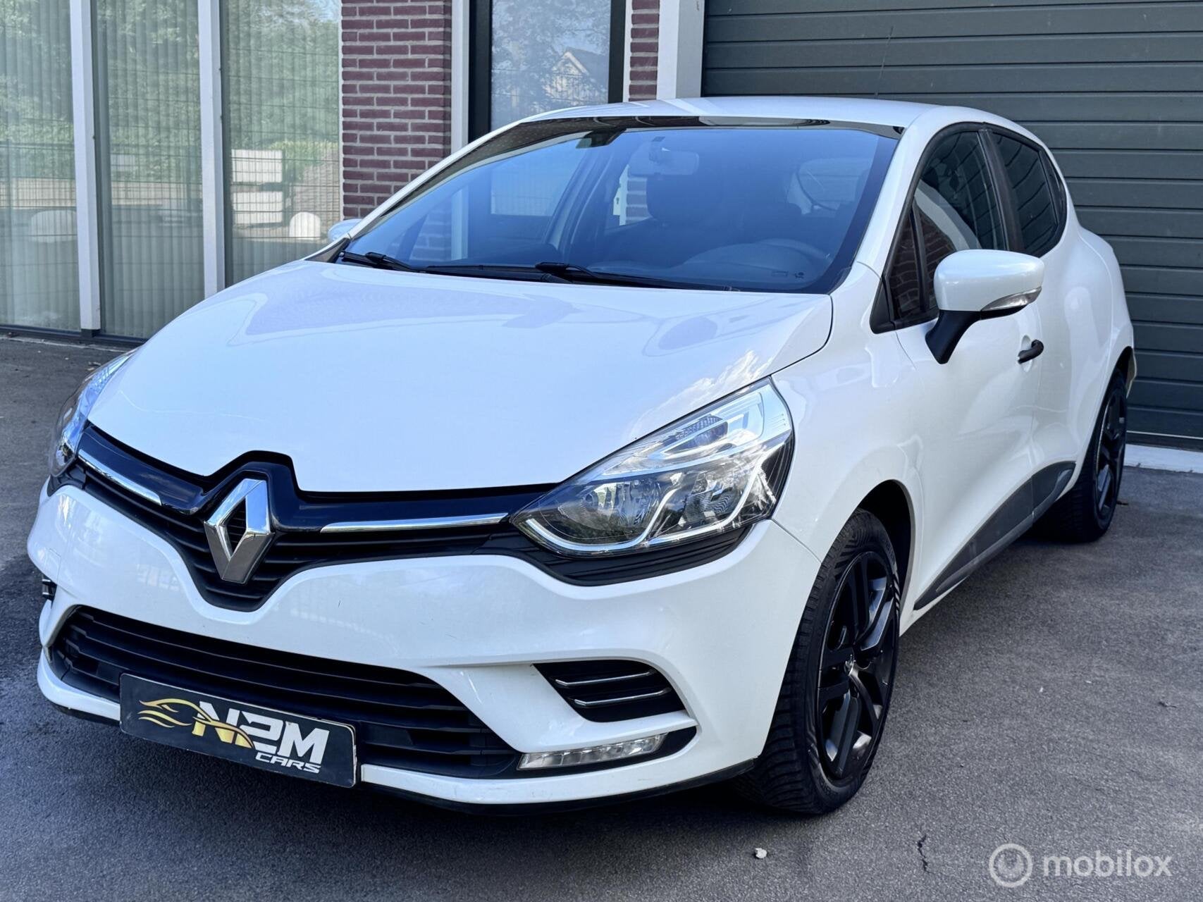 Renault Clio 0.9 TCe Intens, Voorwielaandrijving, 898 cc, Gebruikt, Automatische klimaatregeling