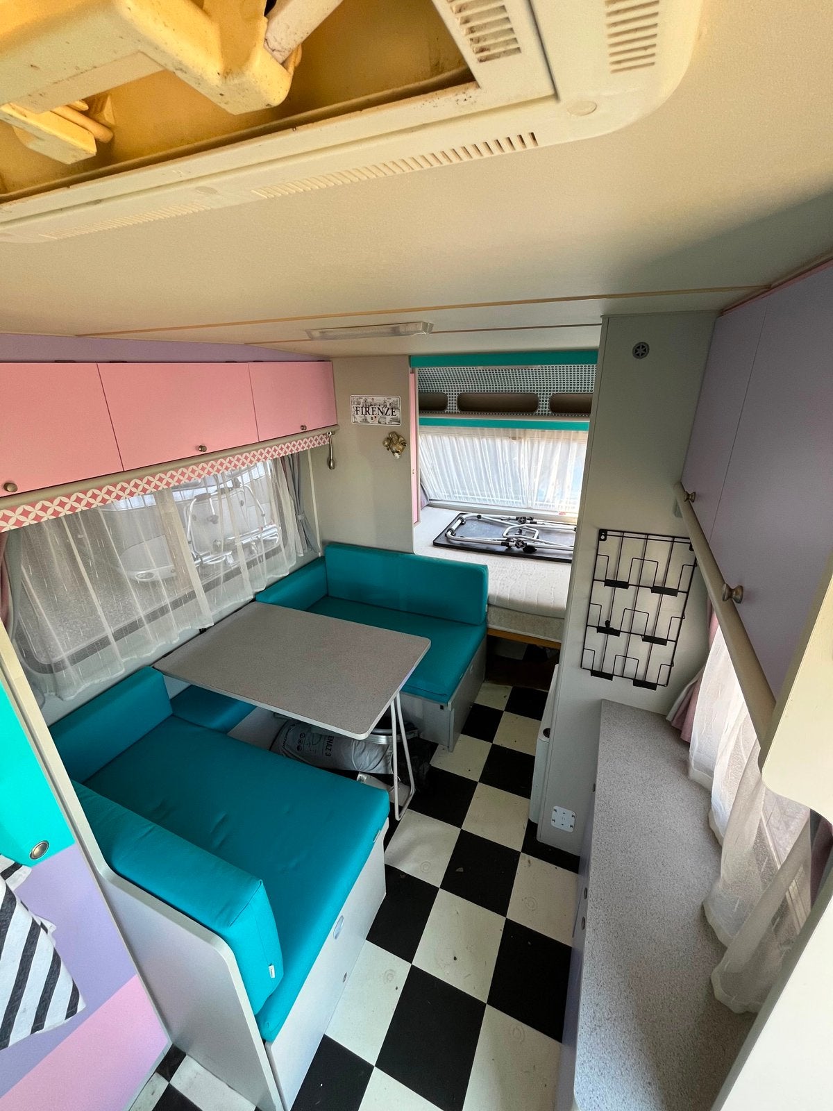 Beyerland Sprinter 430 - Compacte en gezellige caravan, Caravans en Kamperen, Caravans, Standaardzit, Omvormbare zithoek, 750 - 1000 kg