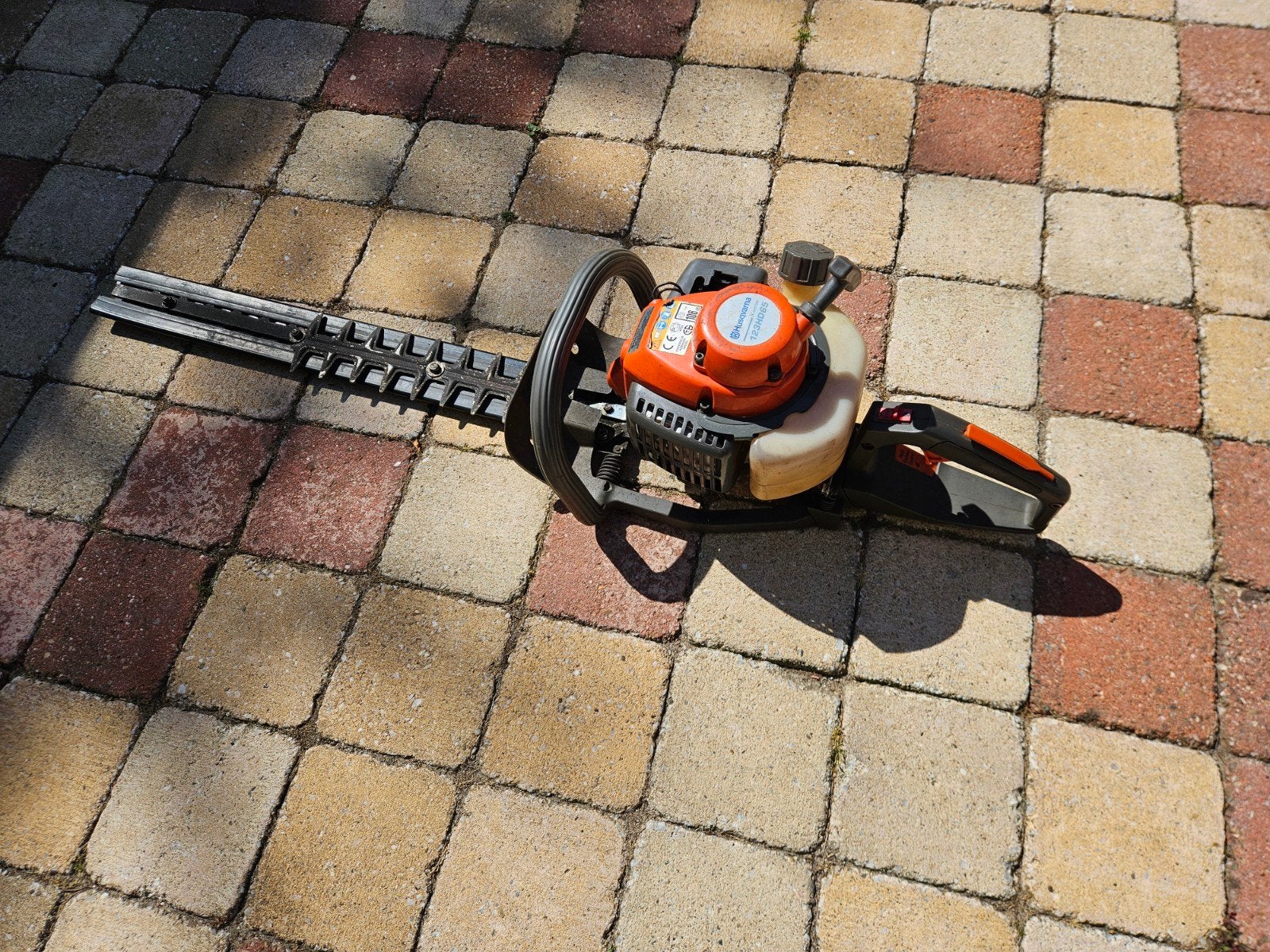 husqvarna 123hd65 heggenschaar benzine, Tuin en Terras, Heggenscharen, Ophalen of Verzenden, Gebruikt, Benzine