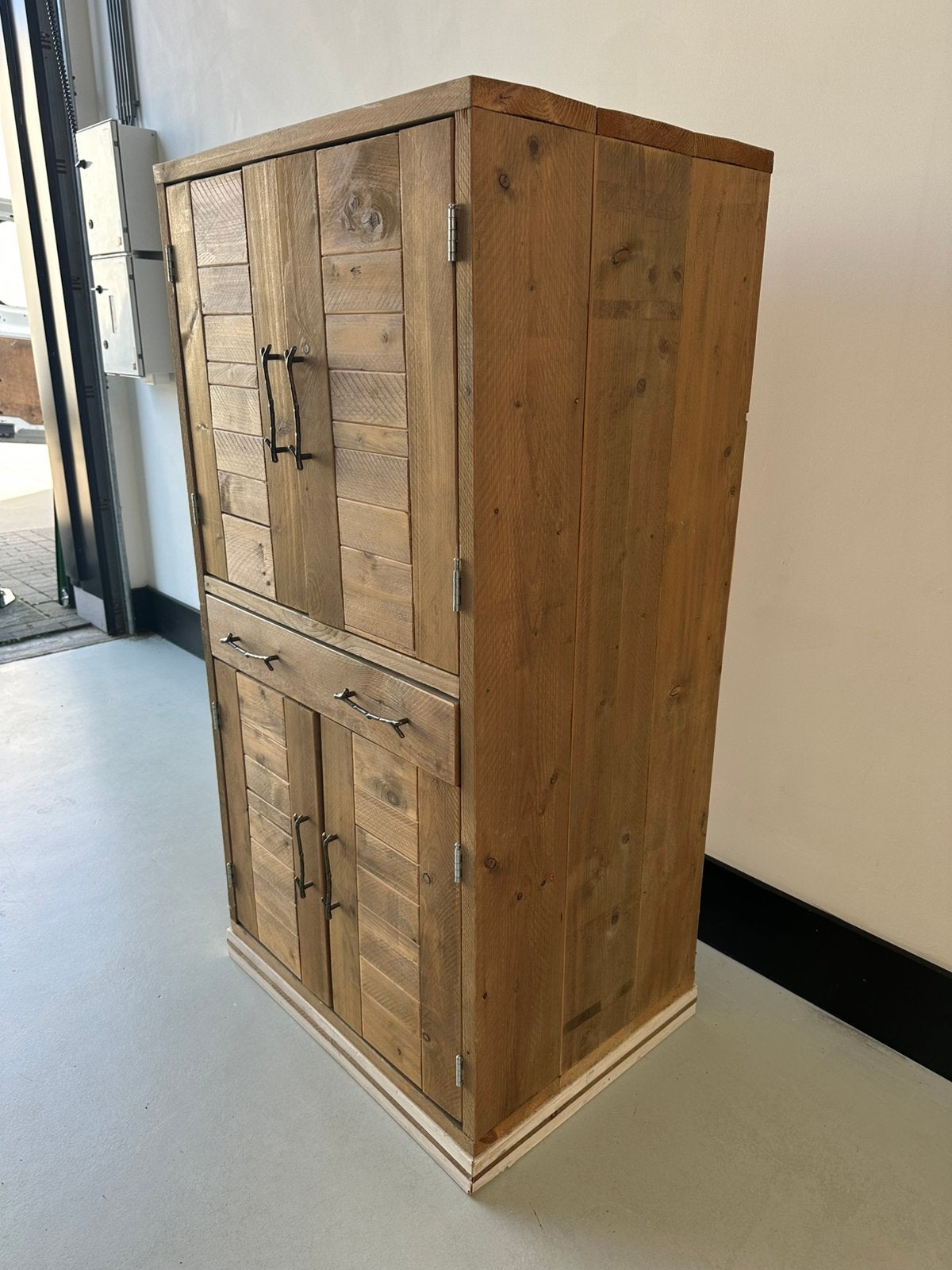 Steigerhouten computerkast met lade met veel opbergruimte, Huis en Inrichting, Ophalen, Zo goed als nieuw, 120 tot 170 cm